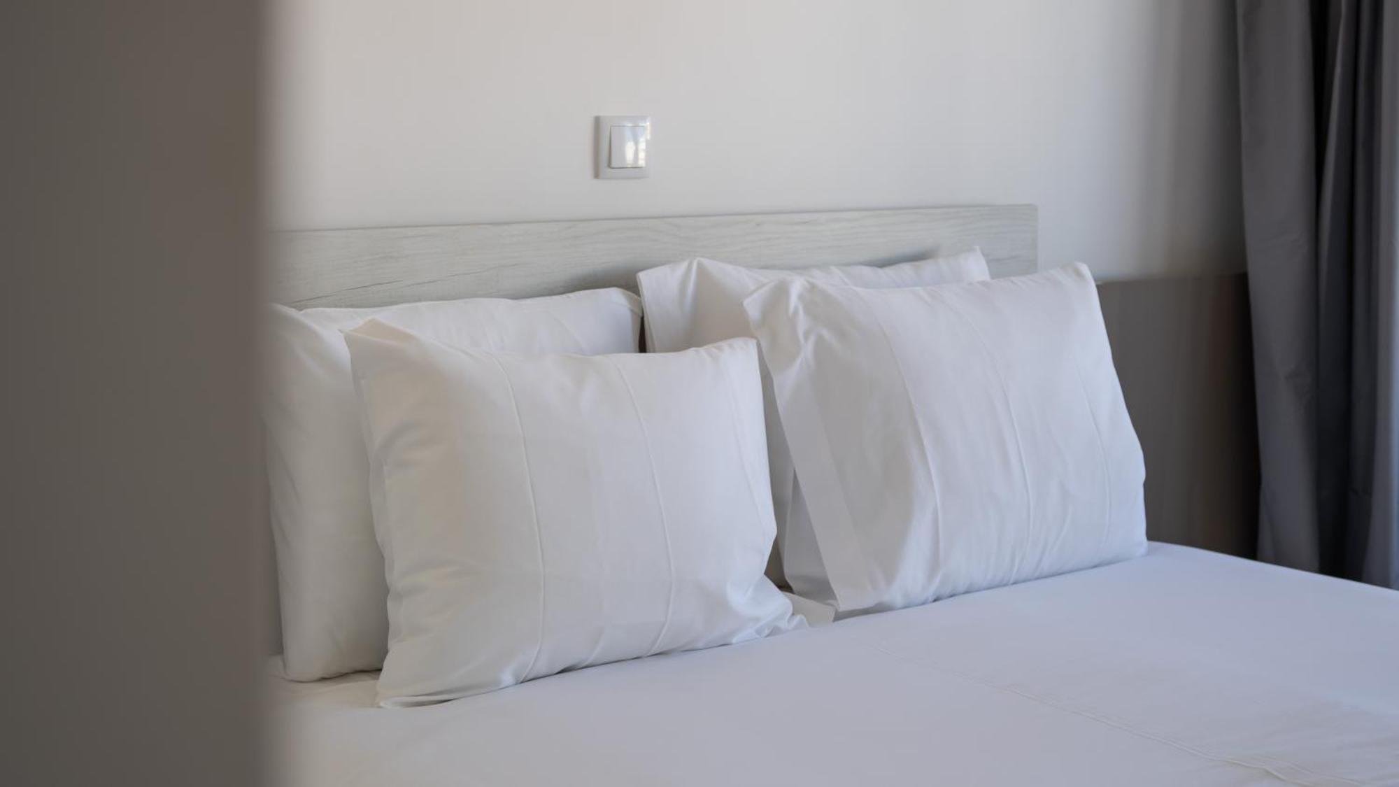 Serene Blue 1 Bdr Flat With Balcony By Lovelystay Portimao Bagian luar foto